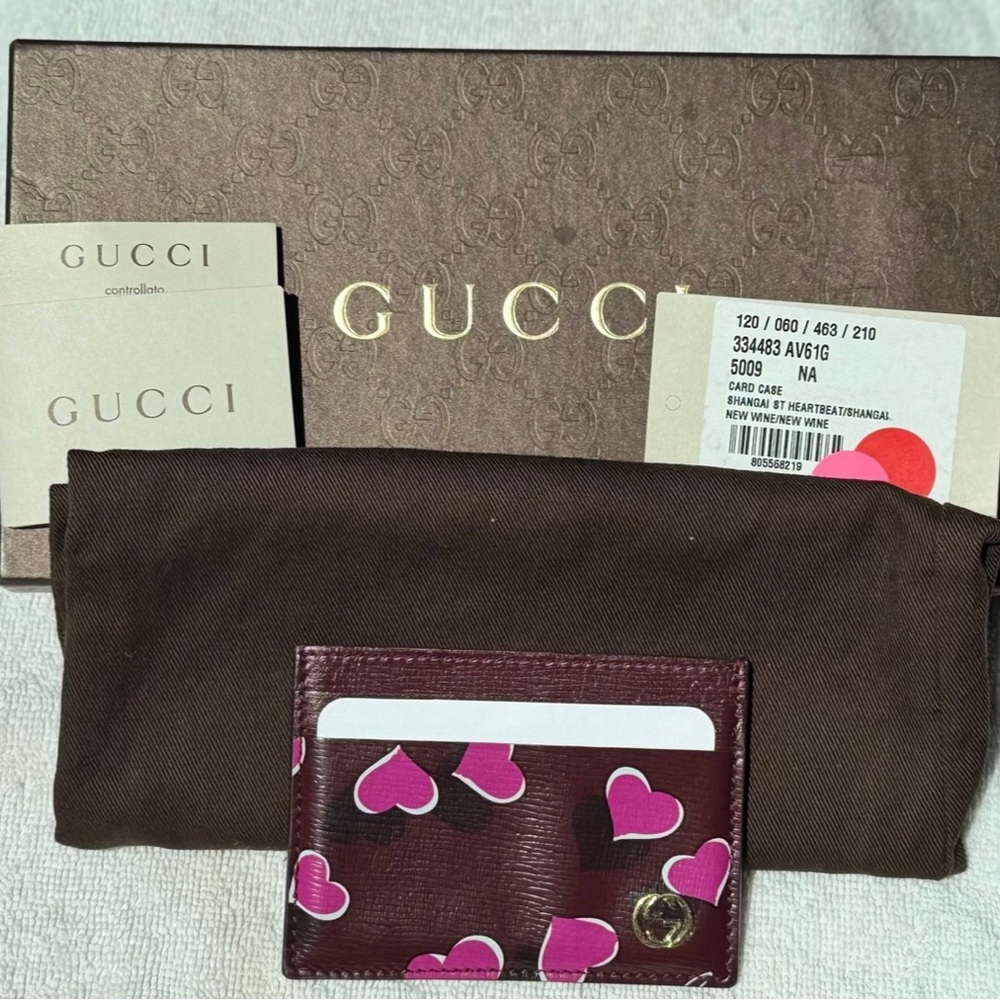 Gucci Calfskin Heartbeat Print Card Holder New Wine